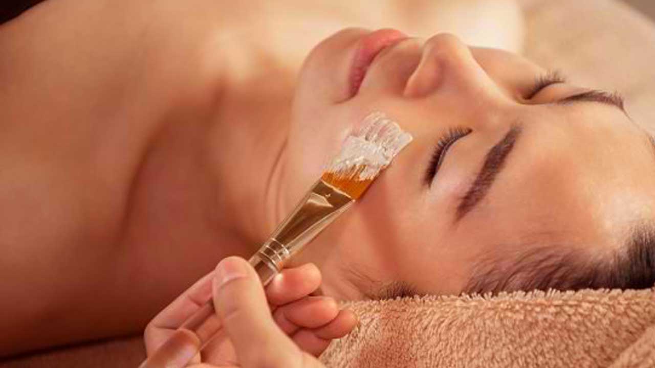 Peeling Kimia: Panduan Lengkap untuk Kulit Sehat dan Glowing